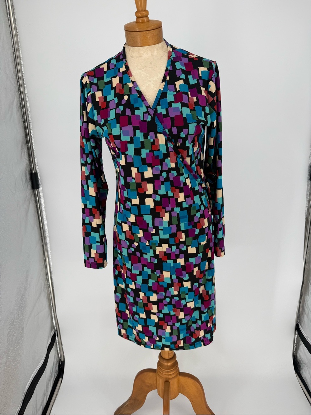 VTG Women's Multi-Color Geometric Wrap Dress sz L